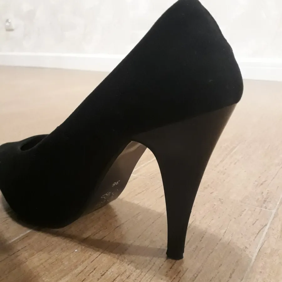 کفش جیر مشکی 36 پاشنه 7