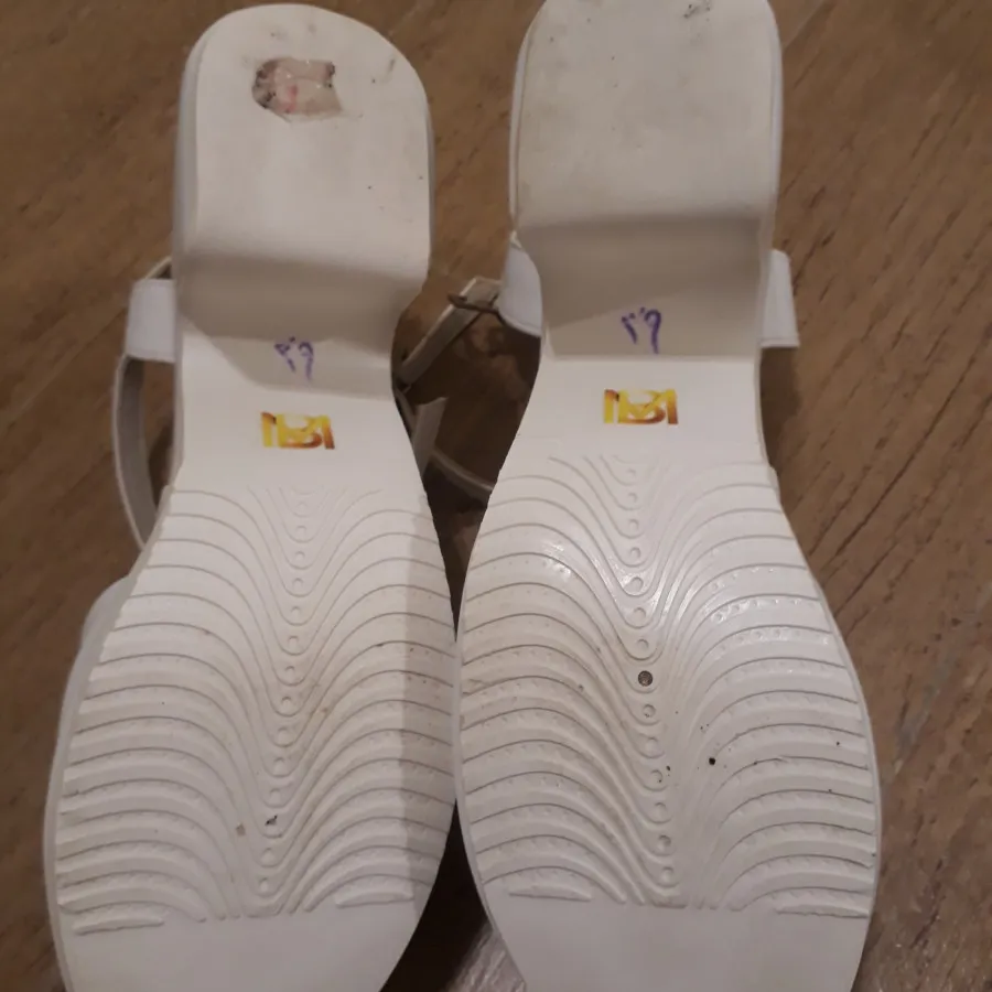 کفش طبی زنانه 39پاشنه 10