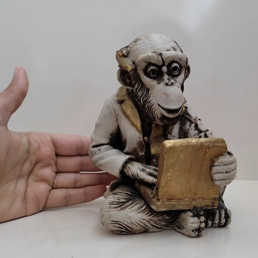 مجسمه میمون