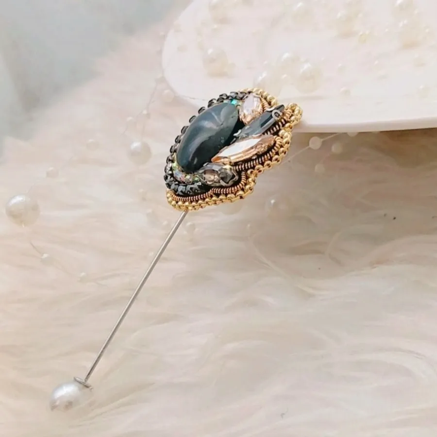 سنجاق سینه سنگ یشم