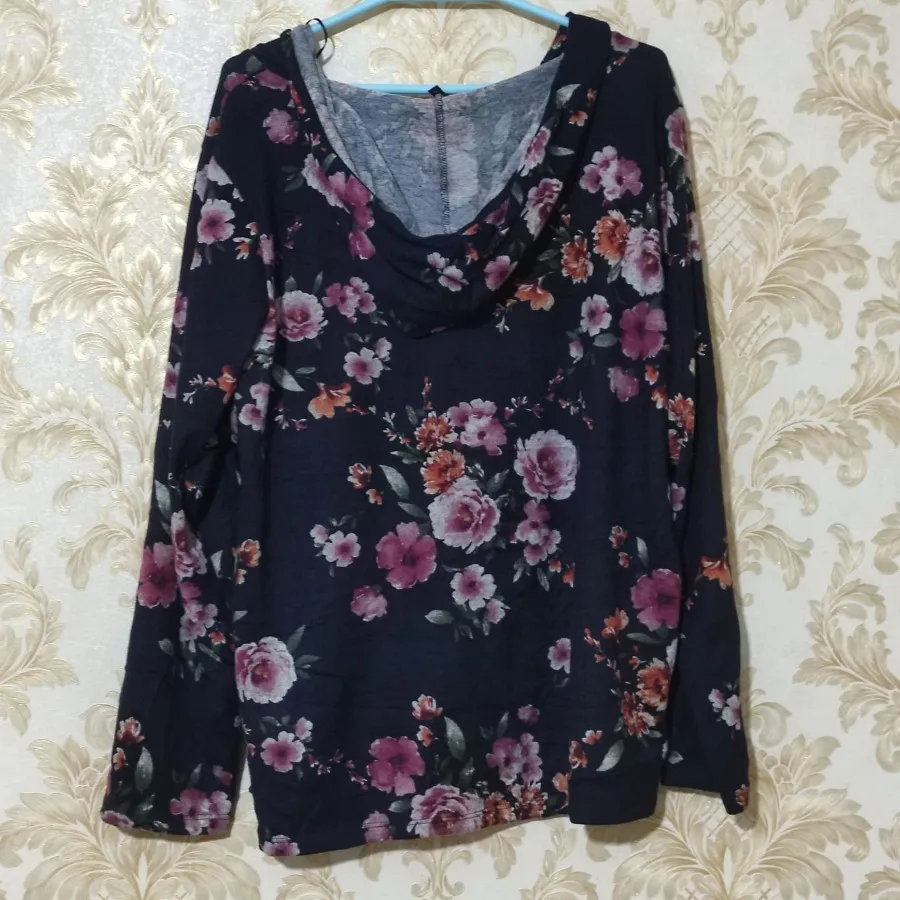 هودی کلاهدار خارجی