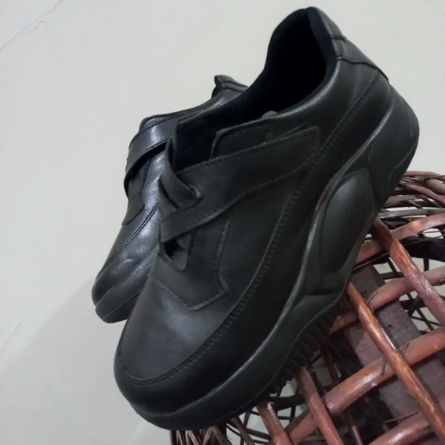 کفش طبی چرم اداری