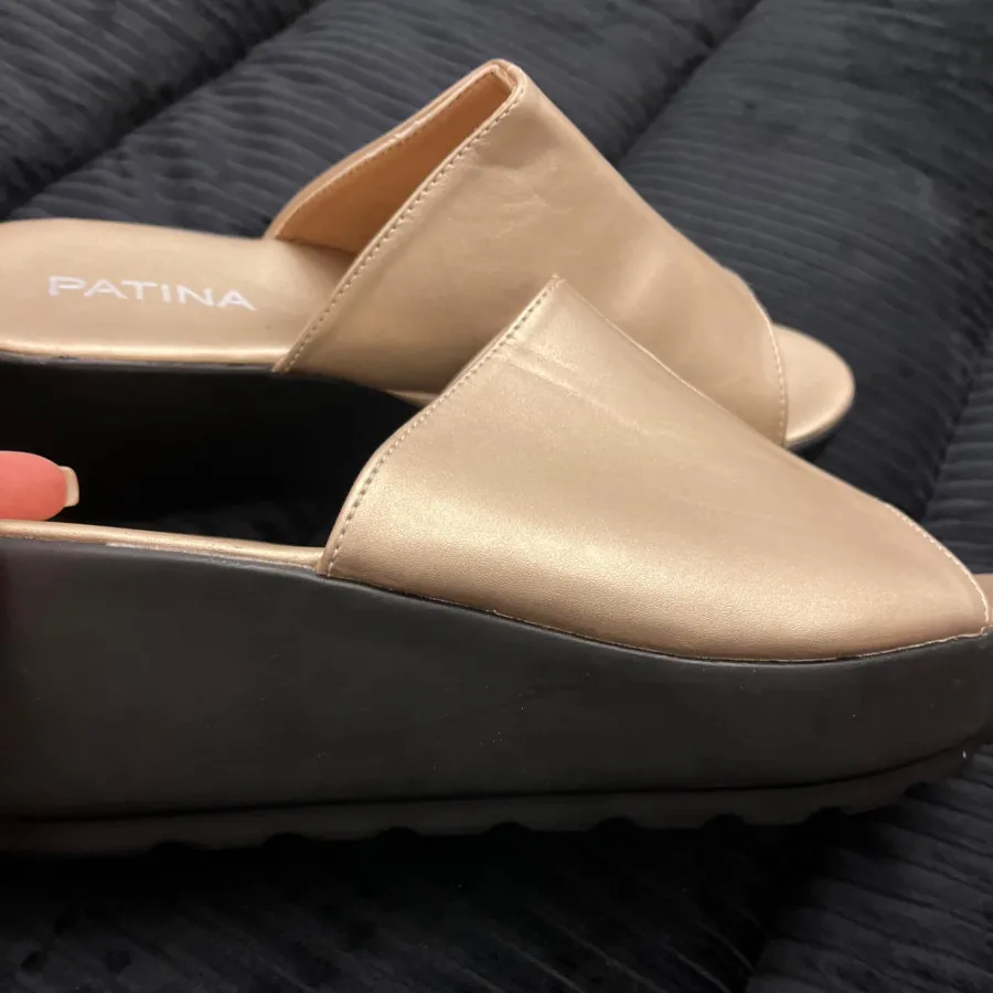 صندل لژدار طلایی