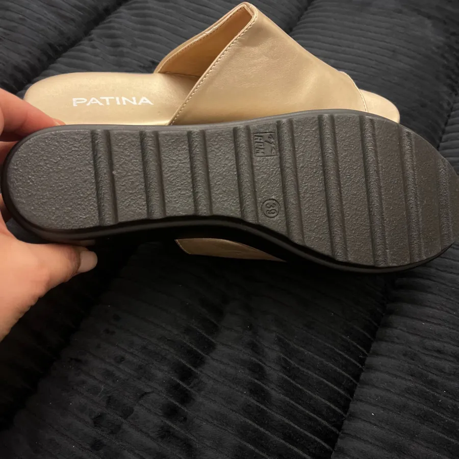 صندل لژدار طلایی