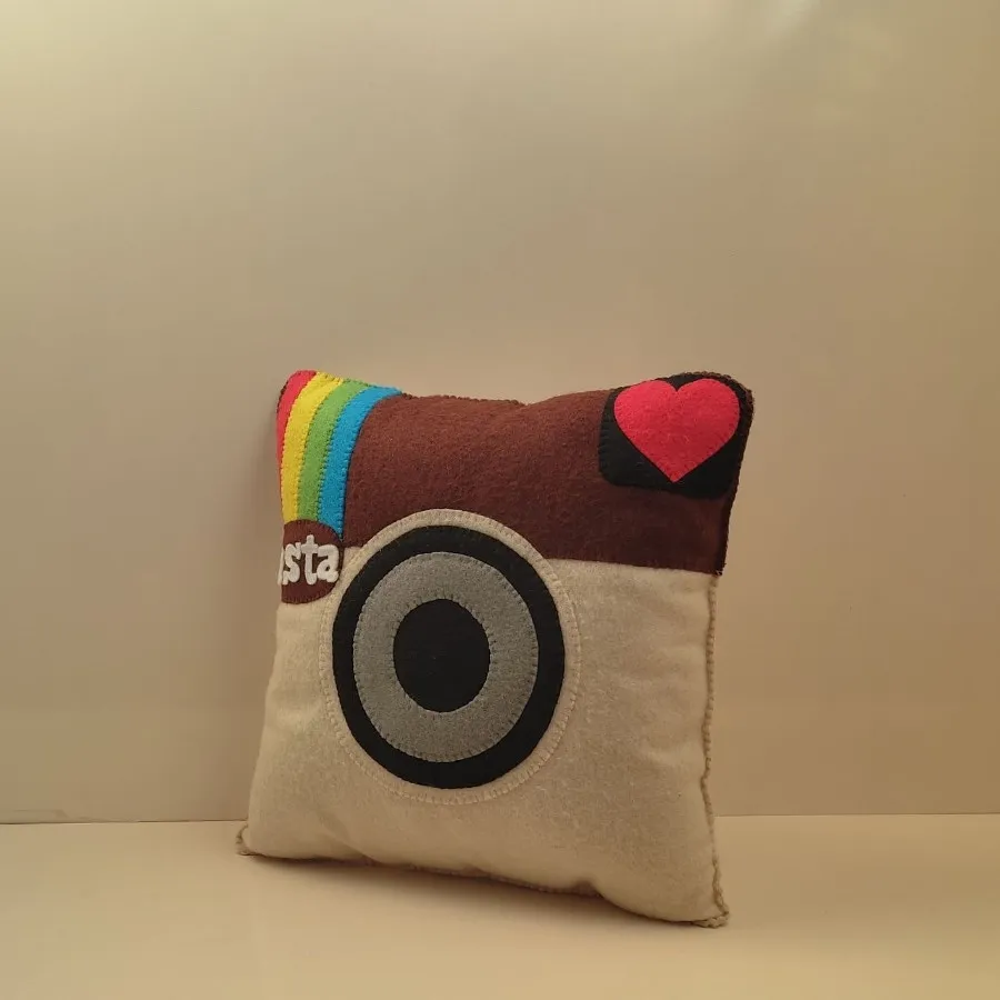 کوسن لوگو اینستاگرام