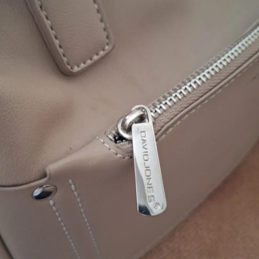 کیف دستی دیوید جونز