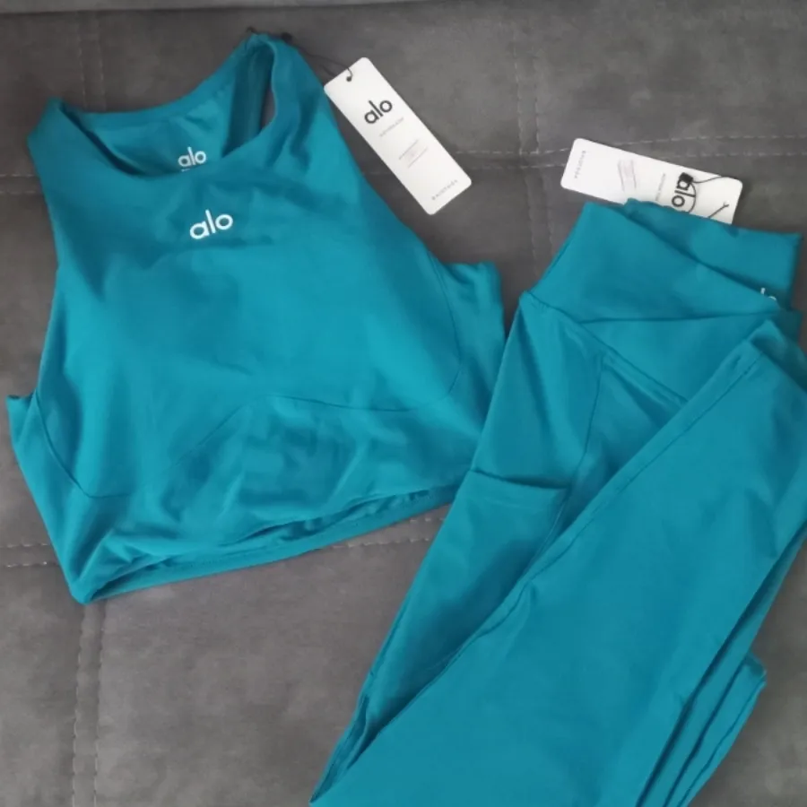 ست لباس ورزشی