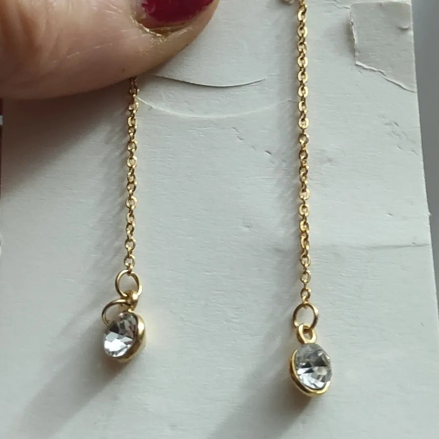 گوشواره بخیه ای تک نگین