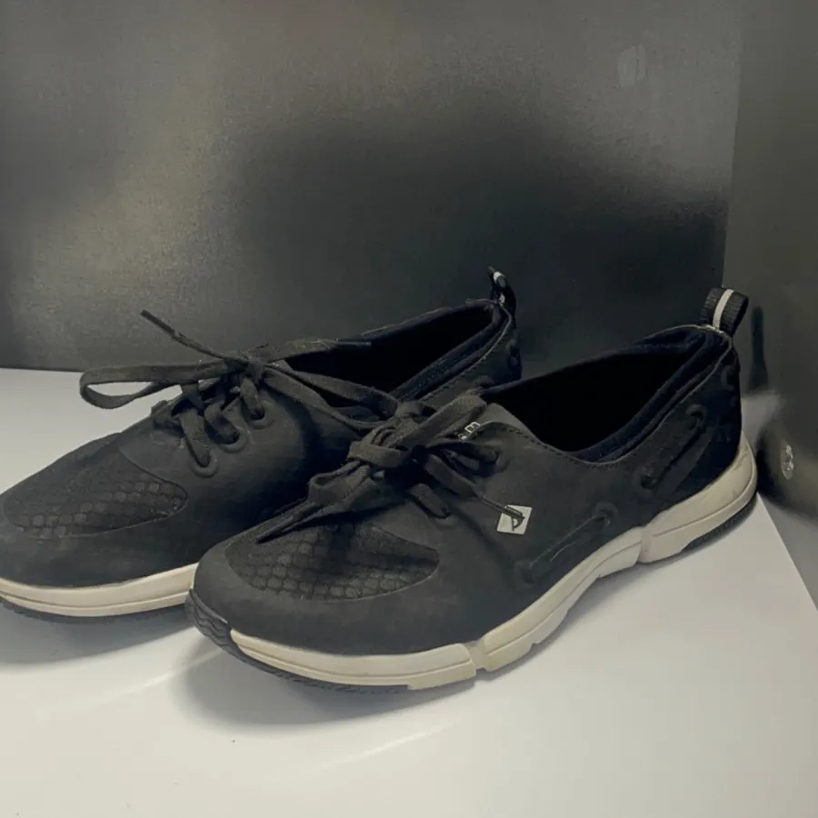 کتونی SPERRYسایز 36/5