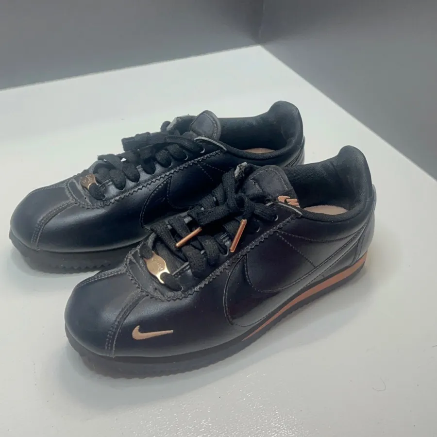 کفش کتونی Nikeسایز 37