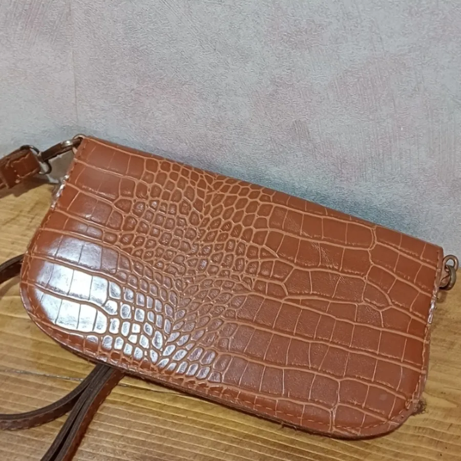 کیف چرم عسلی