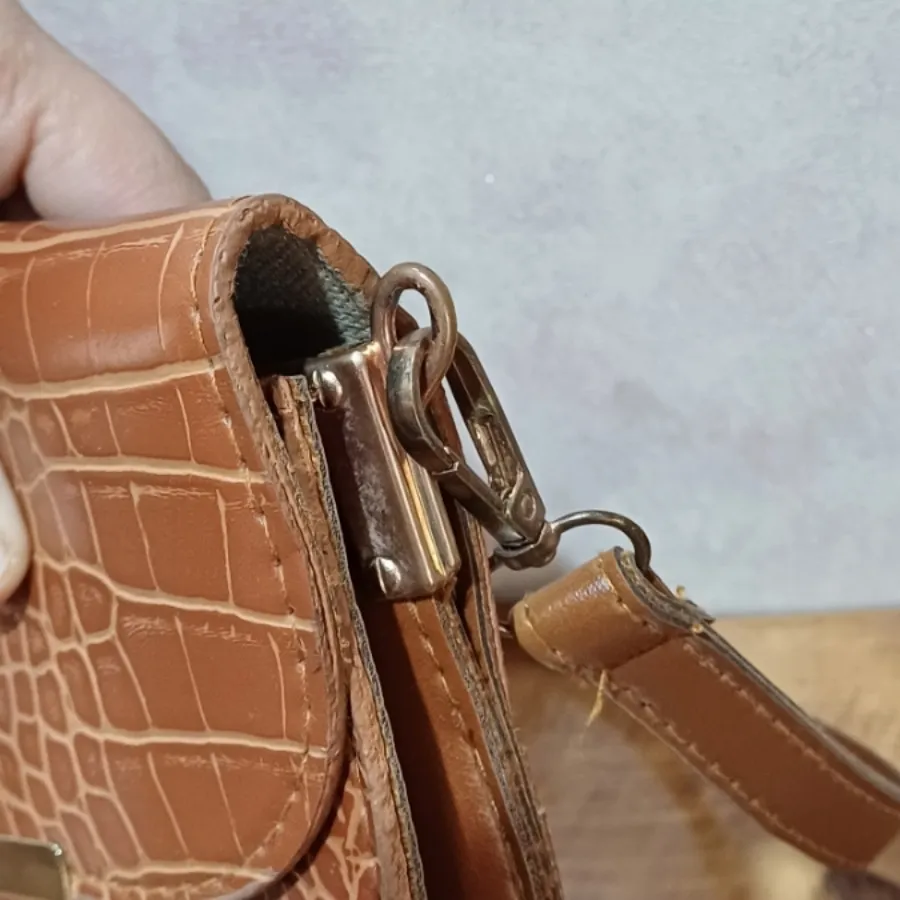 کیف چرم عسلی