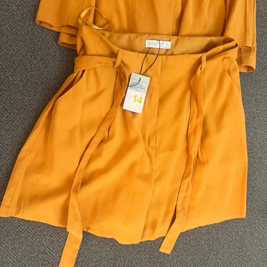 ست کت و شلوارک سایز 42