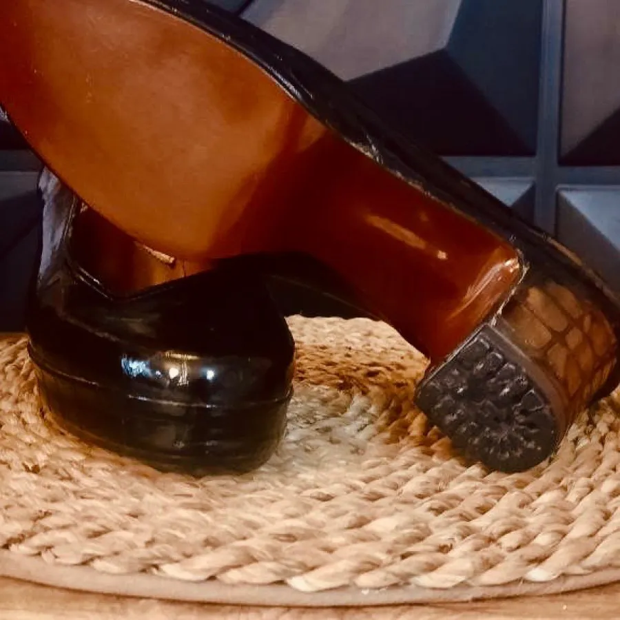 کفش ورنی چرم