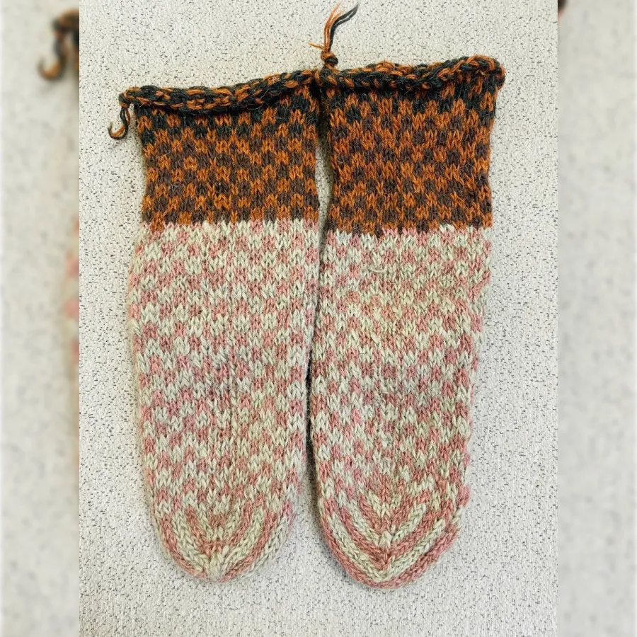 جوراب ساق بلند پشم