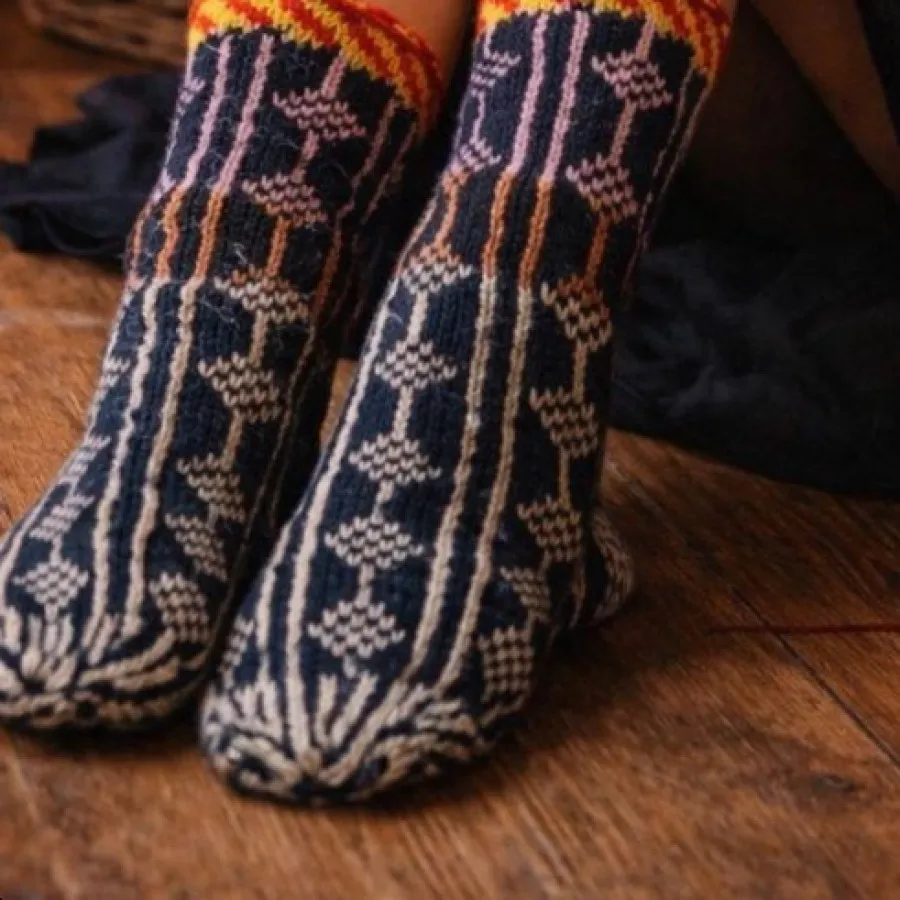 جوراب پشم ساق بلند