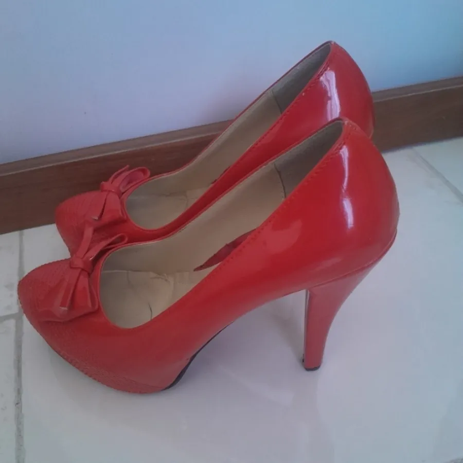 کفش مجلسی قرمز