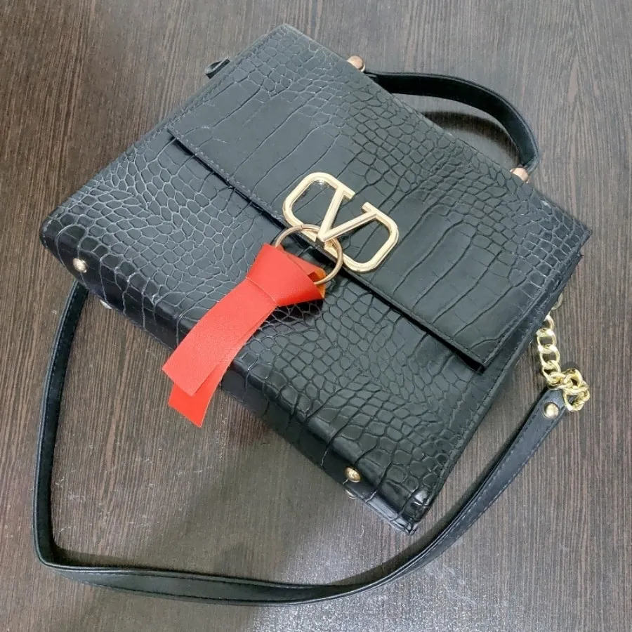 کیف طرح ولنتینو