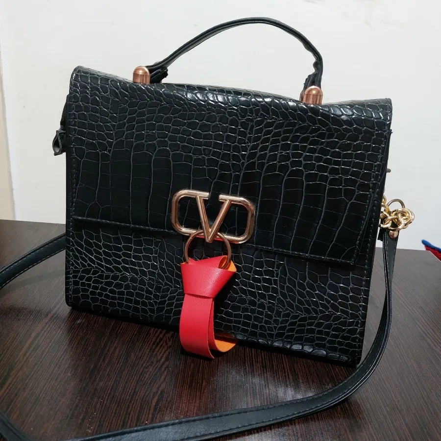 کیف طرح ولنتینو