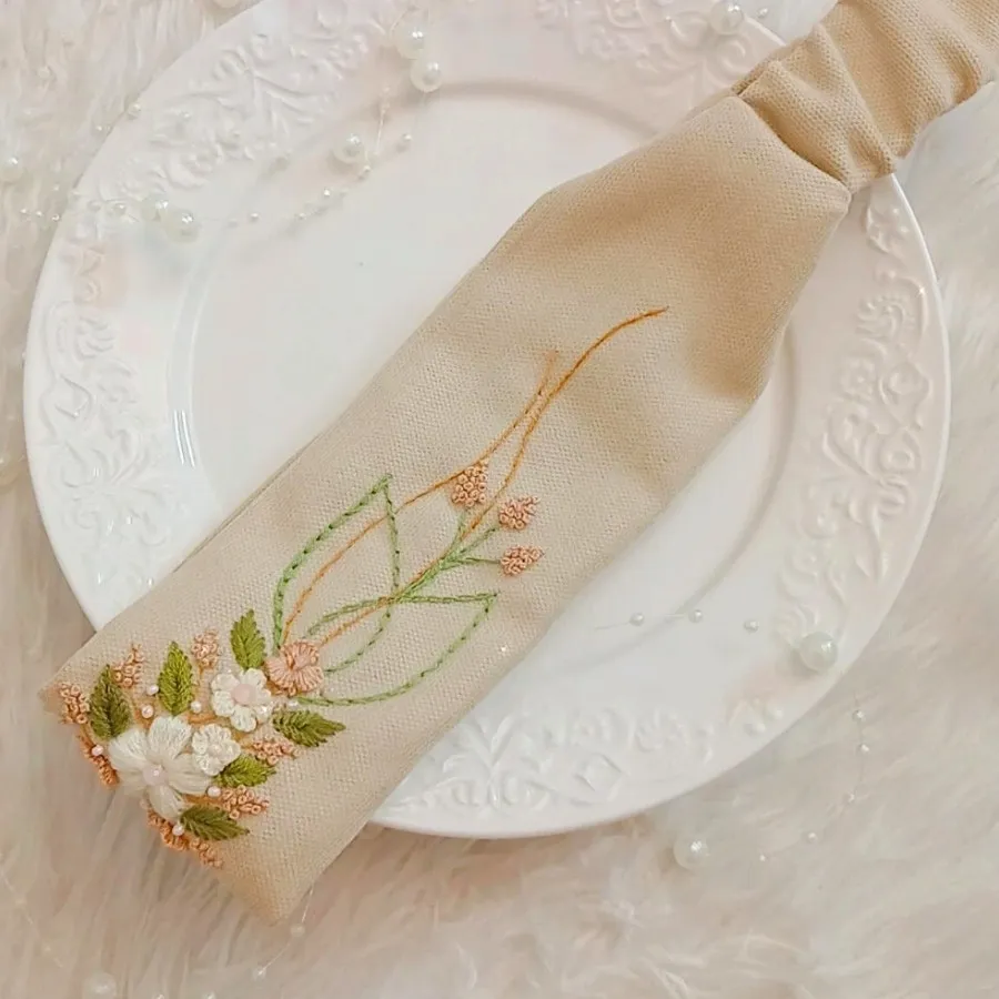 هدبند گلدوزی