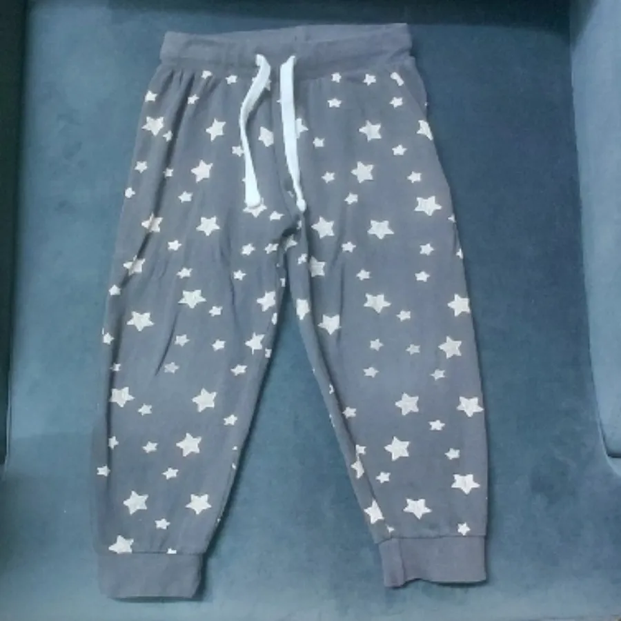 بلوز و شلوار بچگانه