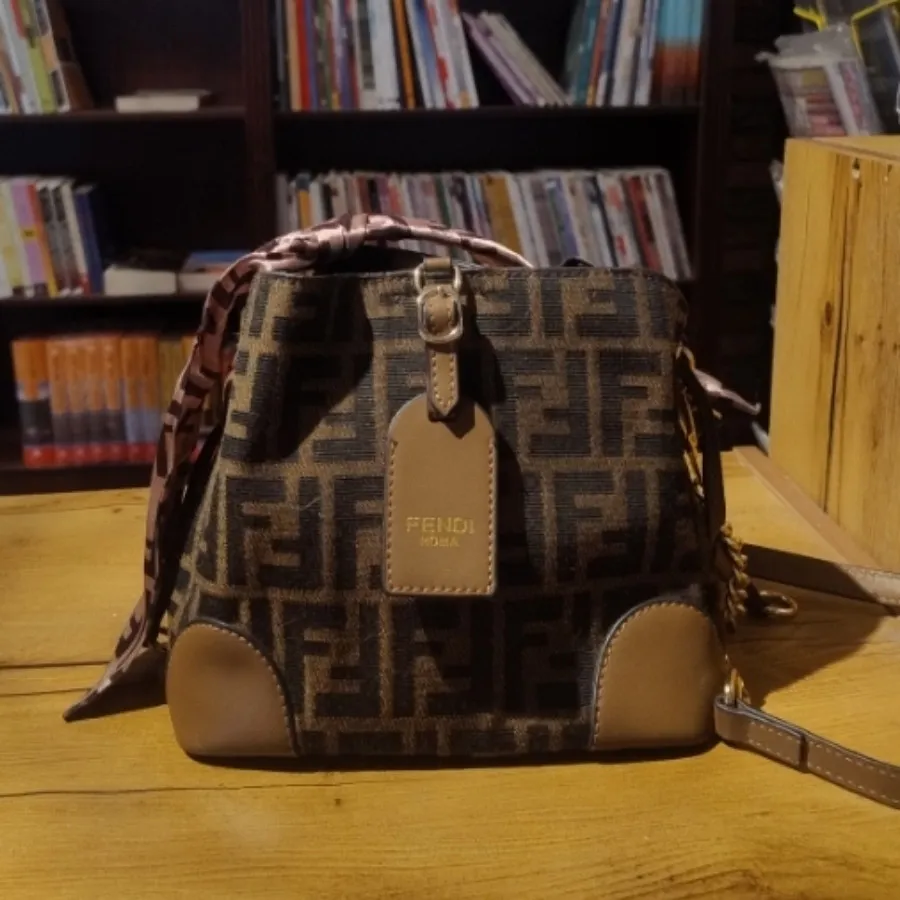 کیف فندی اورجینال