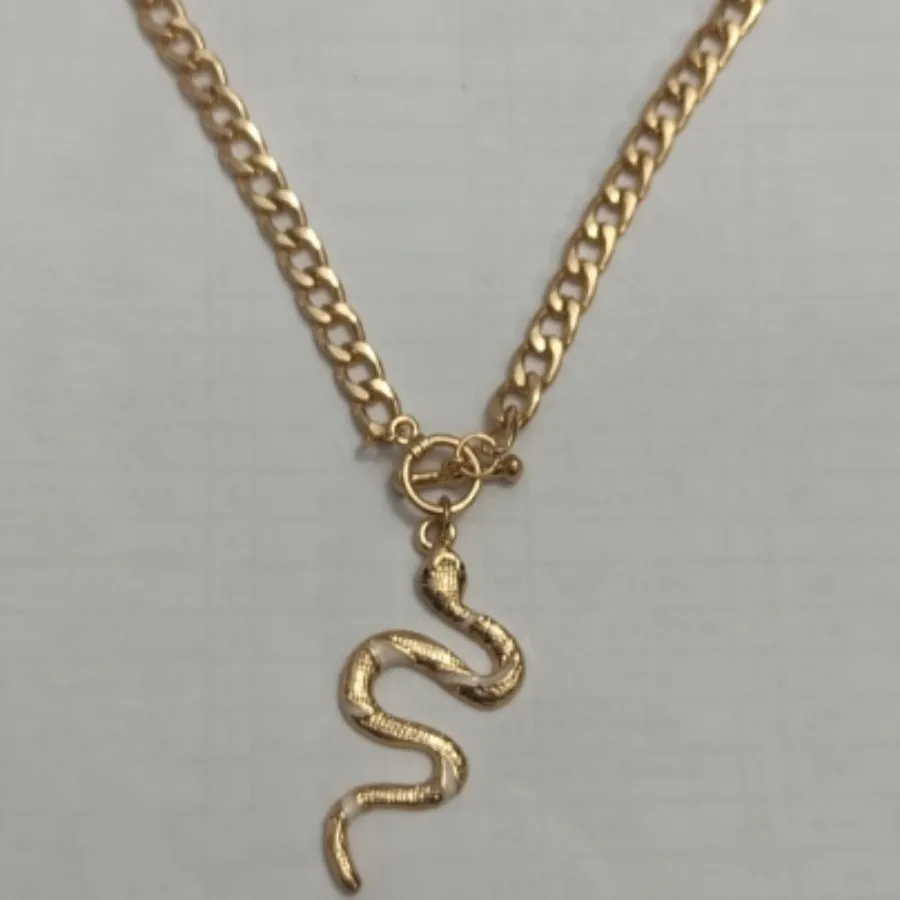 گردنبند مار مینا کاری