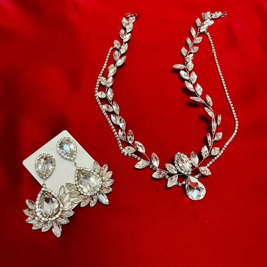 تاج سر و‌گوشواره