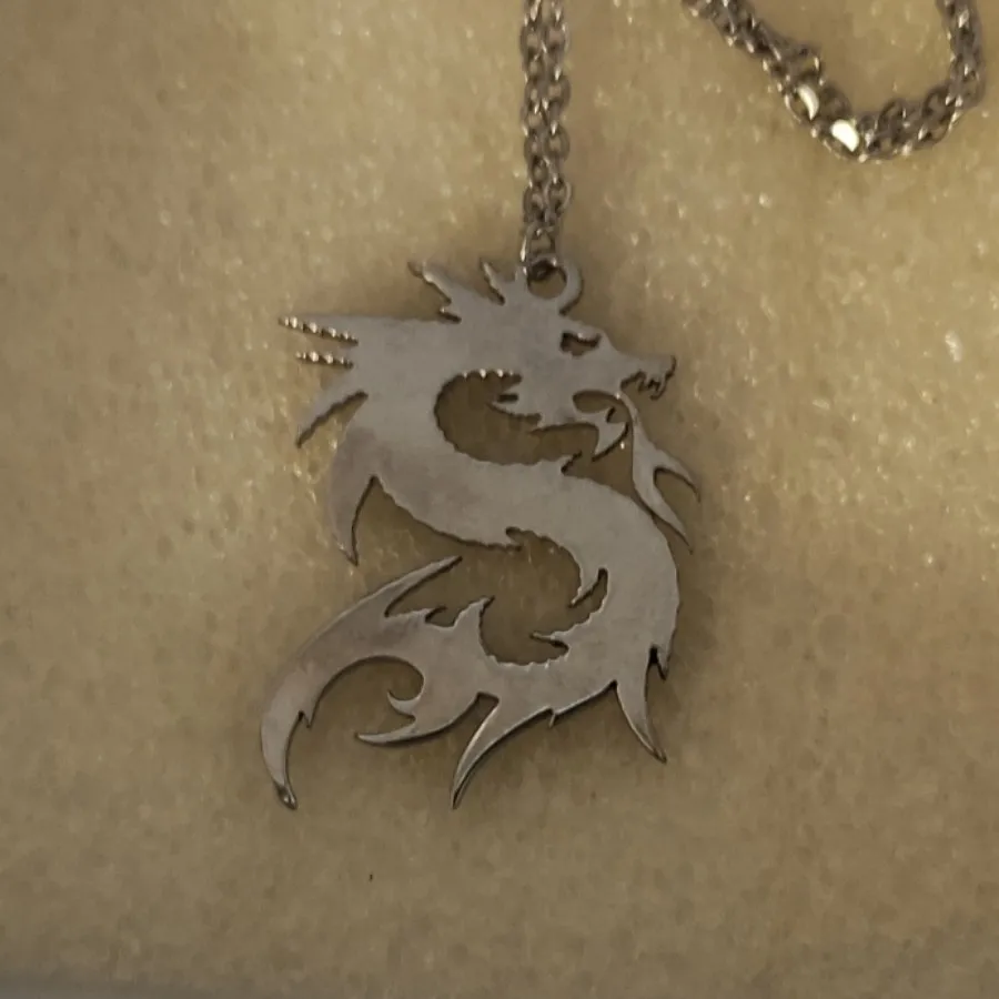 گردنبند ققنوس نماد ازادی