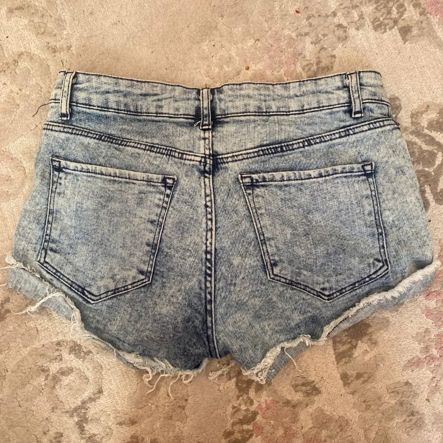 شورتک شلوارک