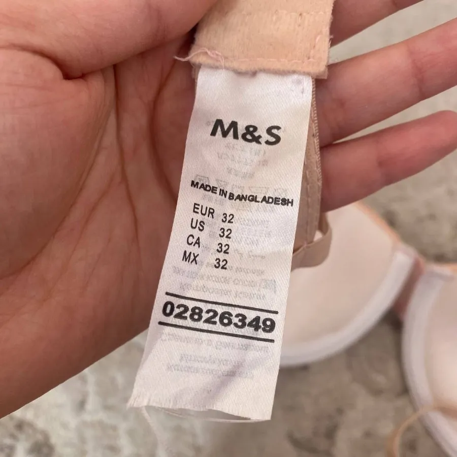 سوتین صورتی