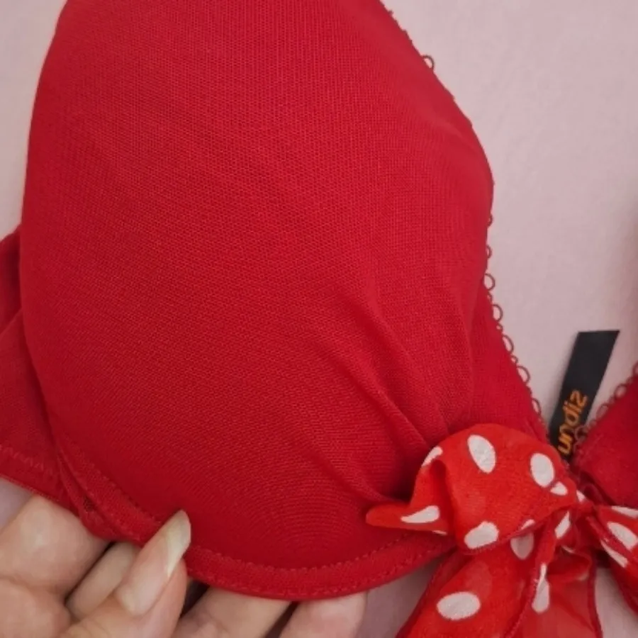 سوتین زنانه