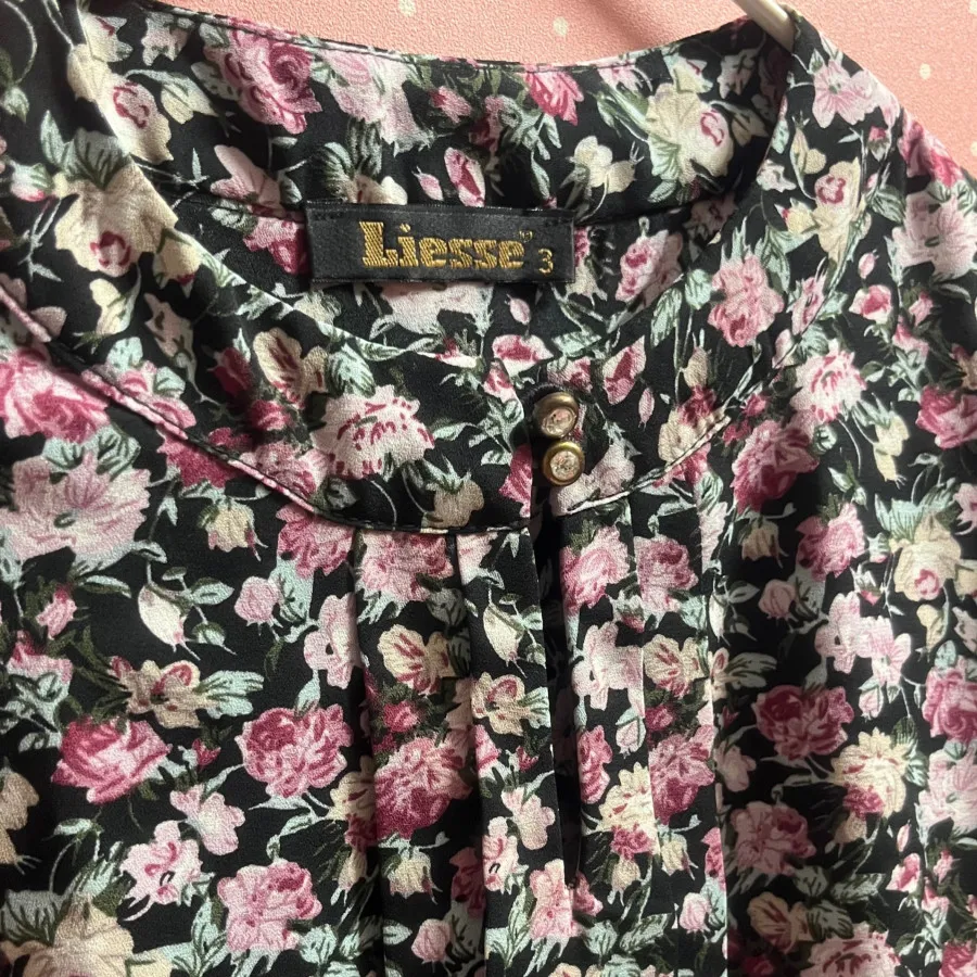 شومیز آستین کوتاه گل گلی