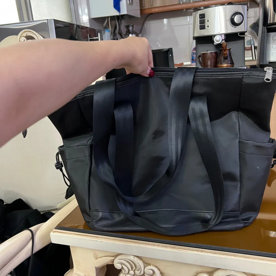 کیف بزرگ‌ السی وایکیکی