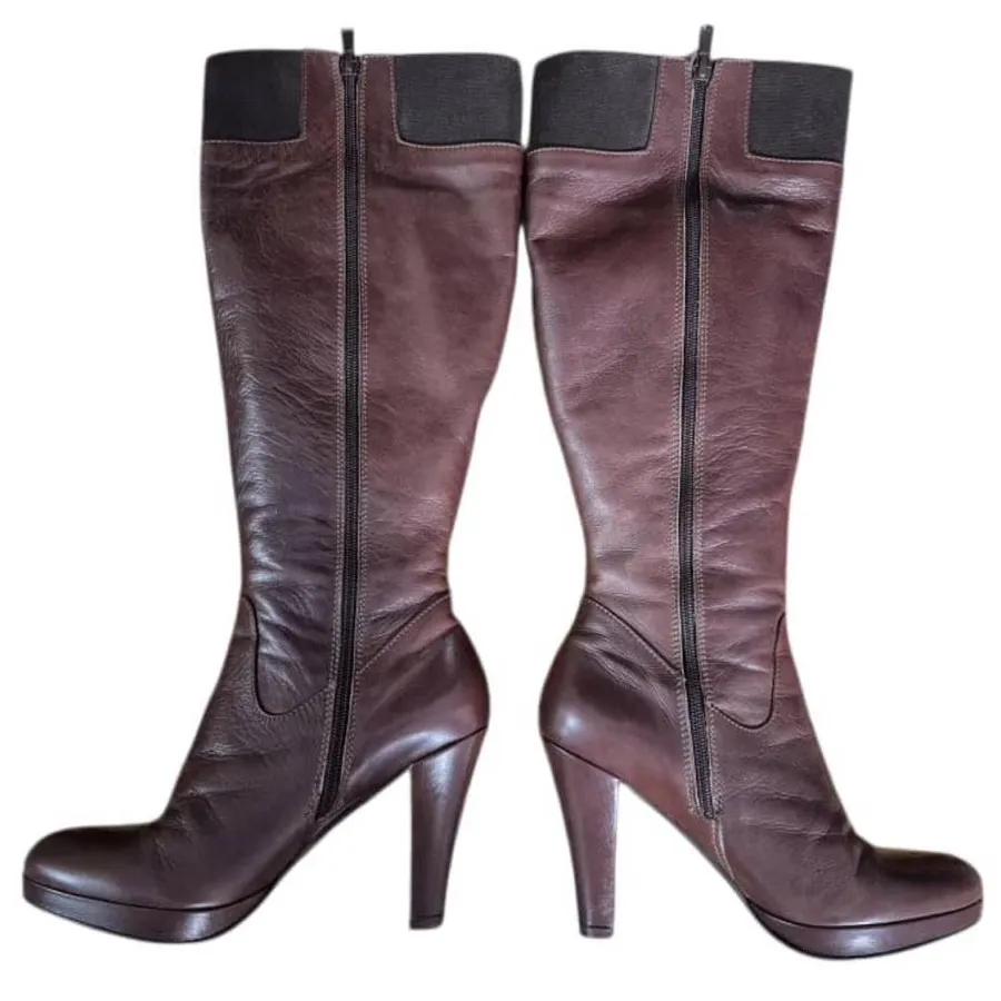 بوت یا چکمه ساق بلند