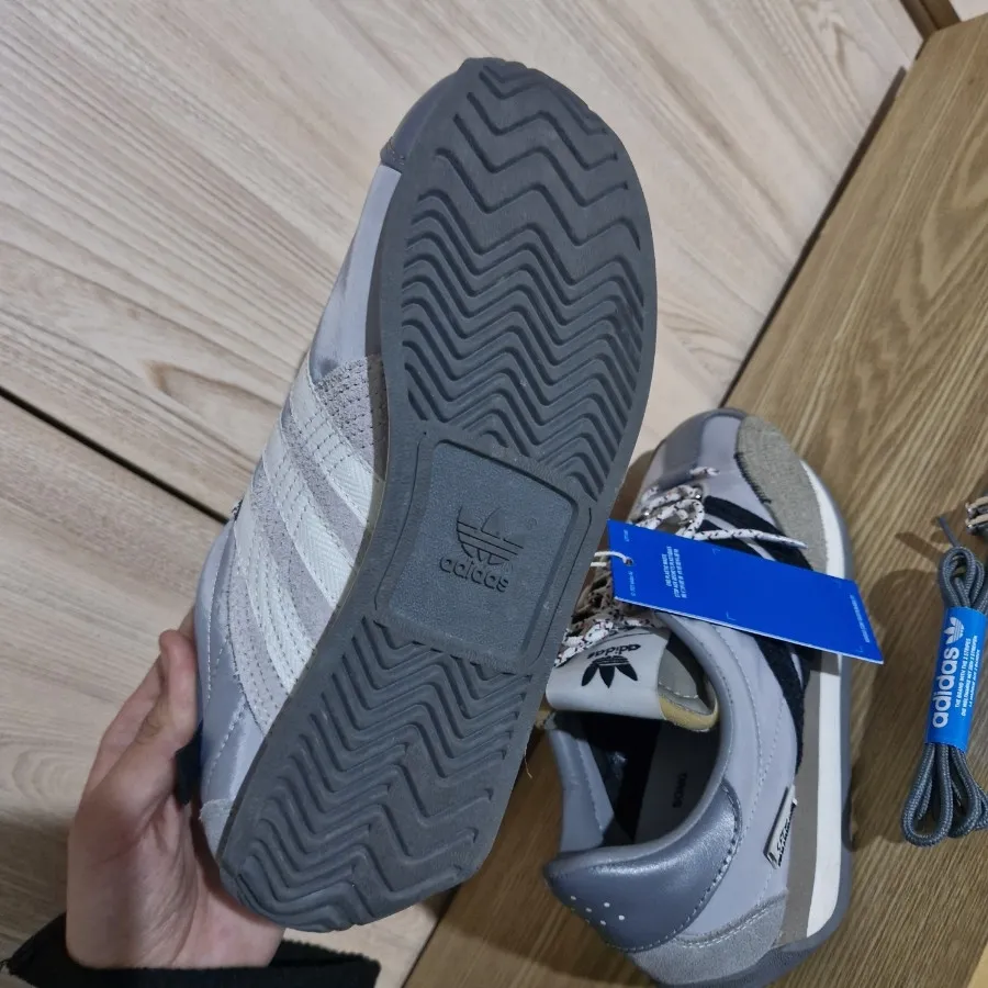 کفش برند آدیداس اورجینال