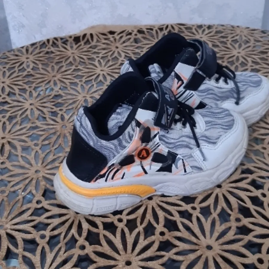 کتونی پسرانه