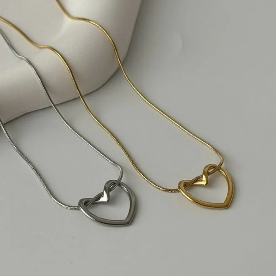 گردنبند قلب مینیمال