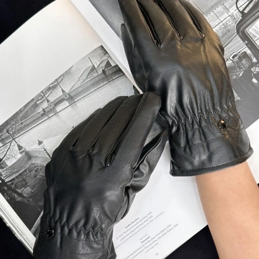 دستکش لوکاس