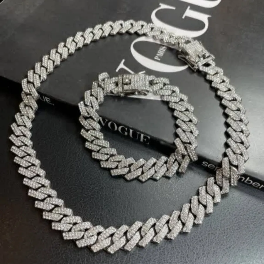 دستبند و گردنبند مردانه