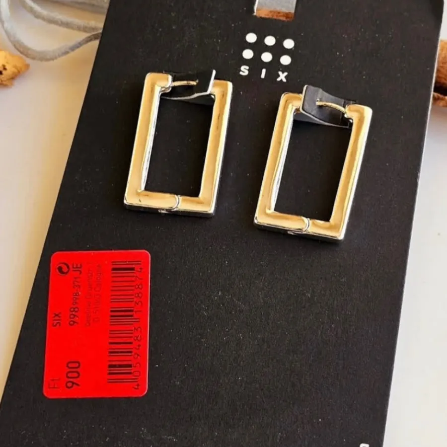 گوشواره مربعی آلمانی