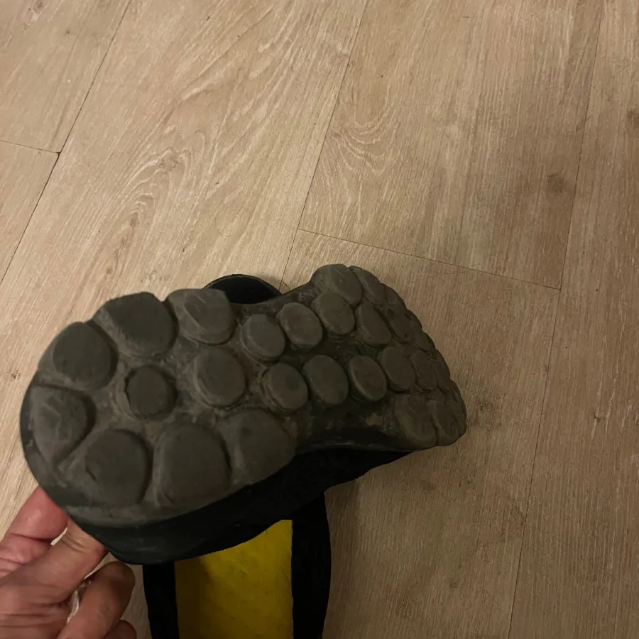 کفش اسکیچرز