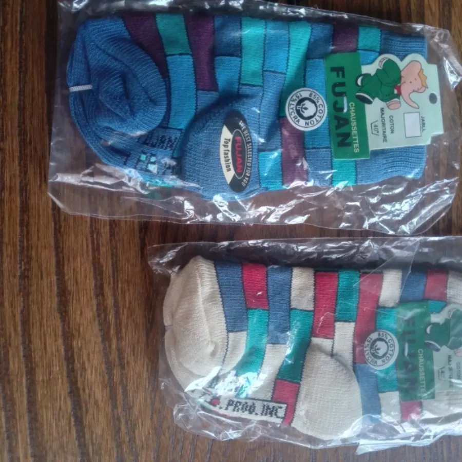 جوراب بچگانه