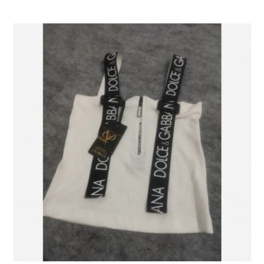 تیشرت های زنانه‌ودحترانه