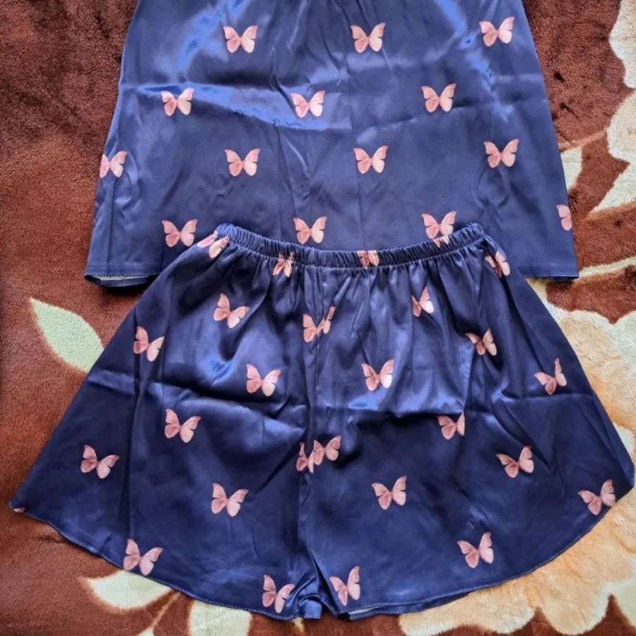 تاپ و شلوارک ساتن