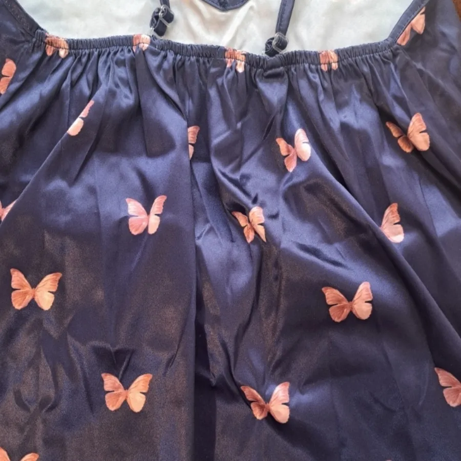 تاپ و شلوارک ساتن