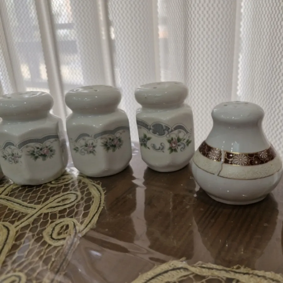 6 عدد نمکدان چینی