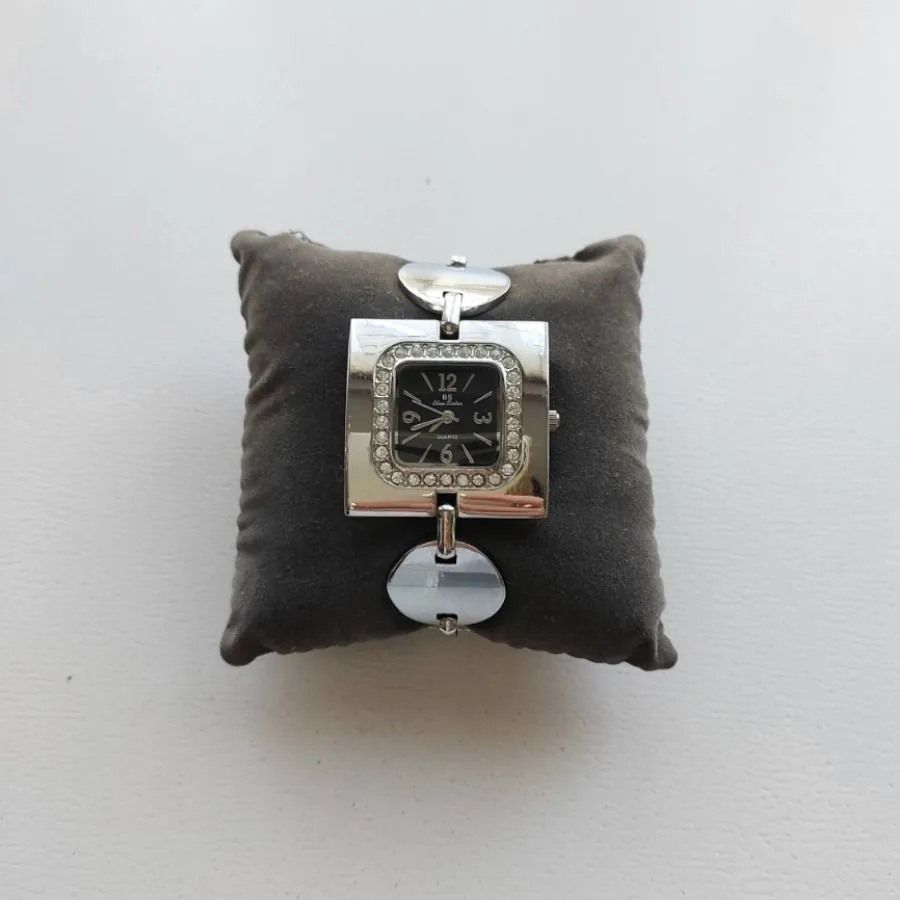 ساعت بلوسیستر