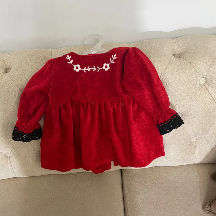 پیراهن بچگانه