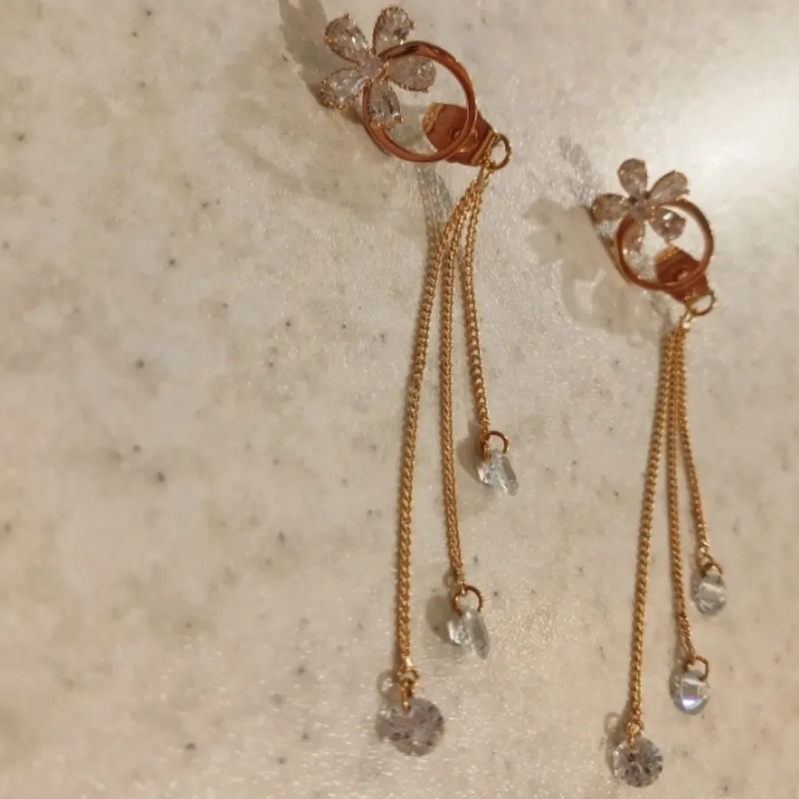 گوشواره آویز طلایی